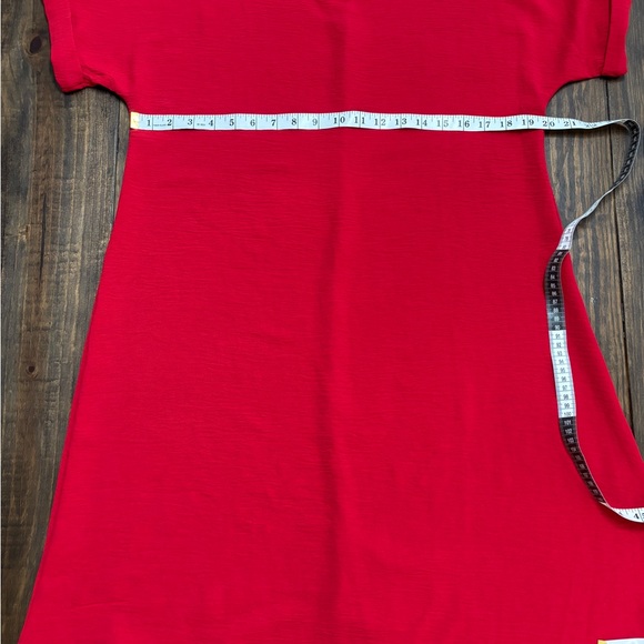 Elegant Red Women's Dress - Picture 6 of 10